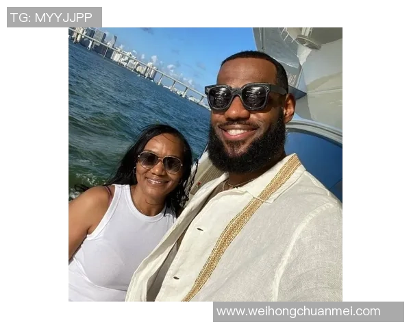 足球明星背后的伟大母亲她们的无私奉献与支持成就了传奇球员的辉煌人生